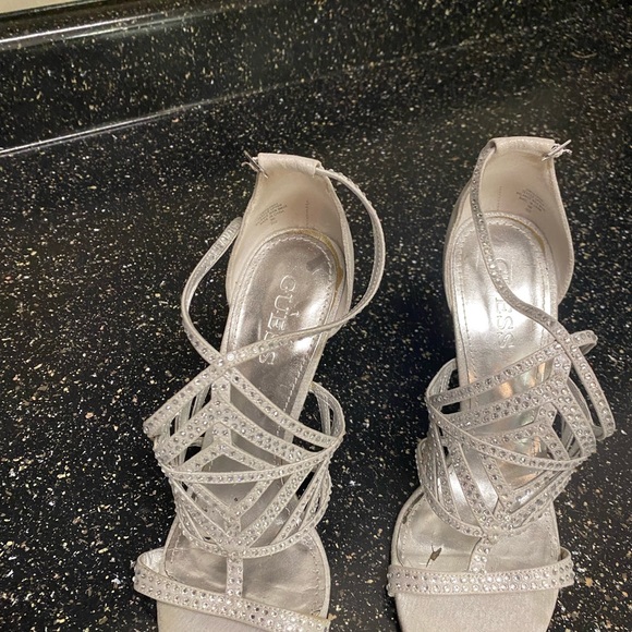 Shoes - Picture 4 of 12